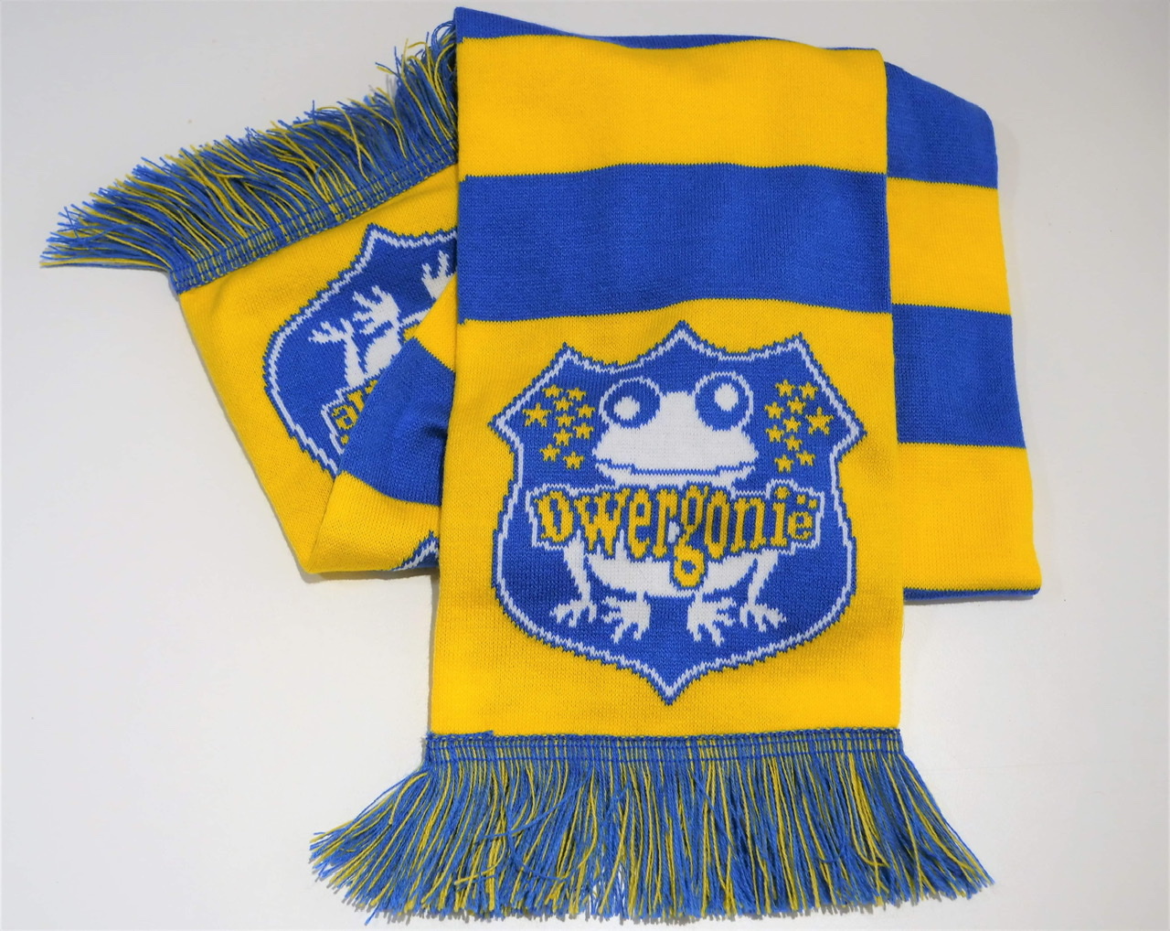 Nieuwe, nog mooiere, sjaals toegevoegd aan de Dwergonische merchandise.